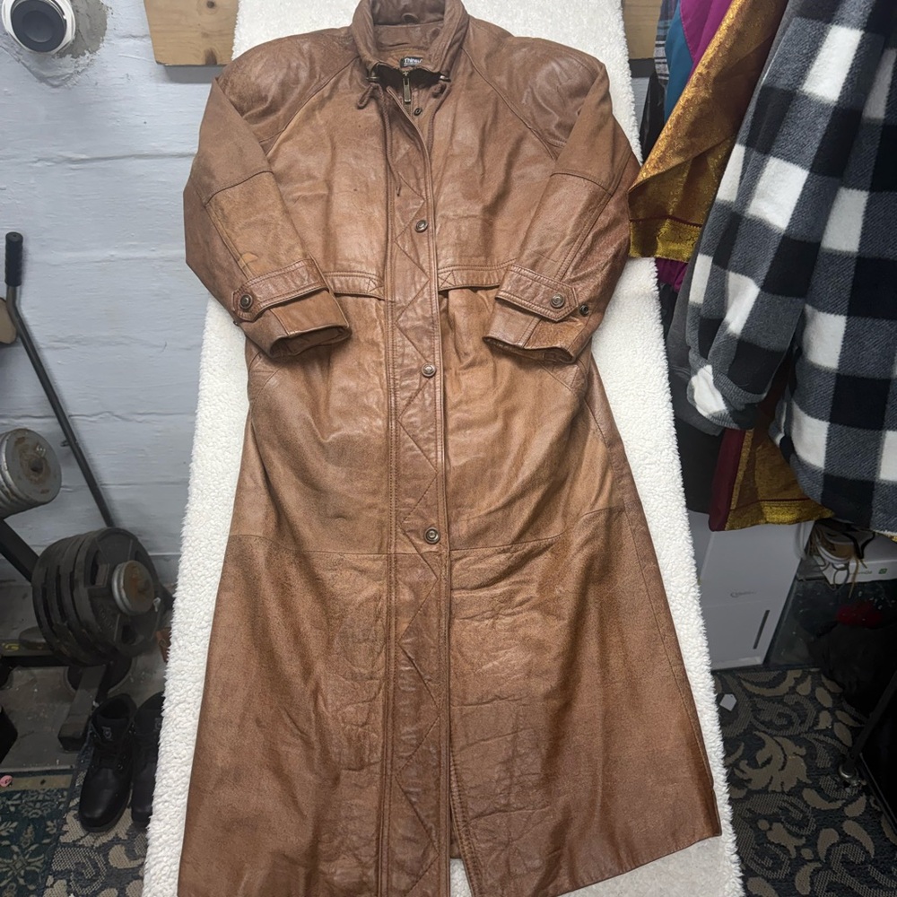 Vintage adventure bound Women’s Brown Leather Trench Coat size PS zip out liner